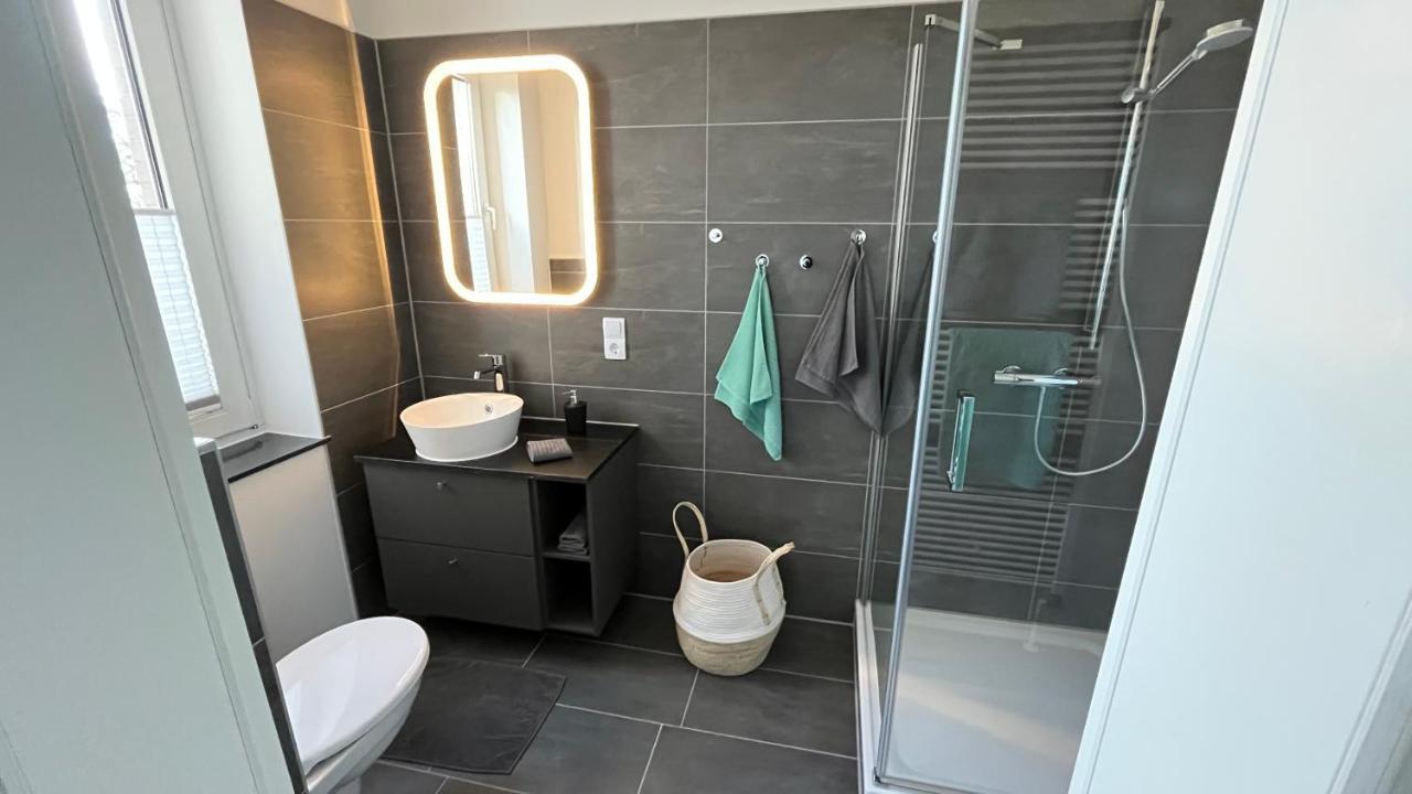Apartment Ferienwohnung Mit Warnowblick Rostock