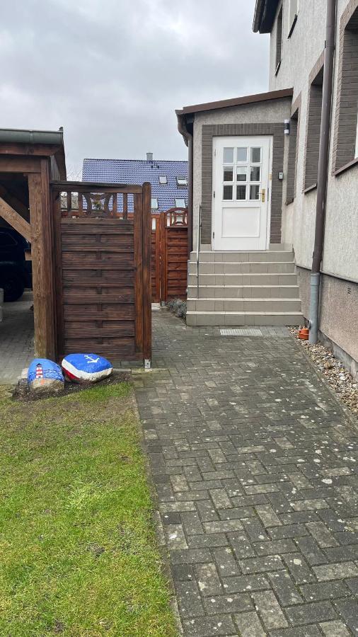 Apartment Ferienwohnung Mit Warnowblick Rostock